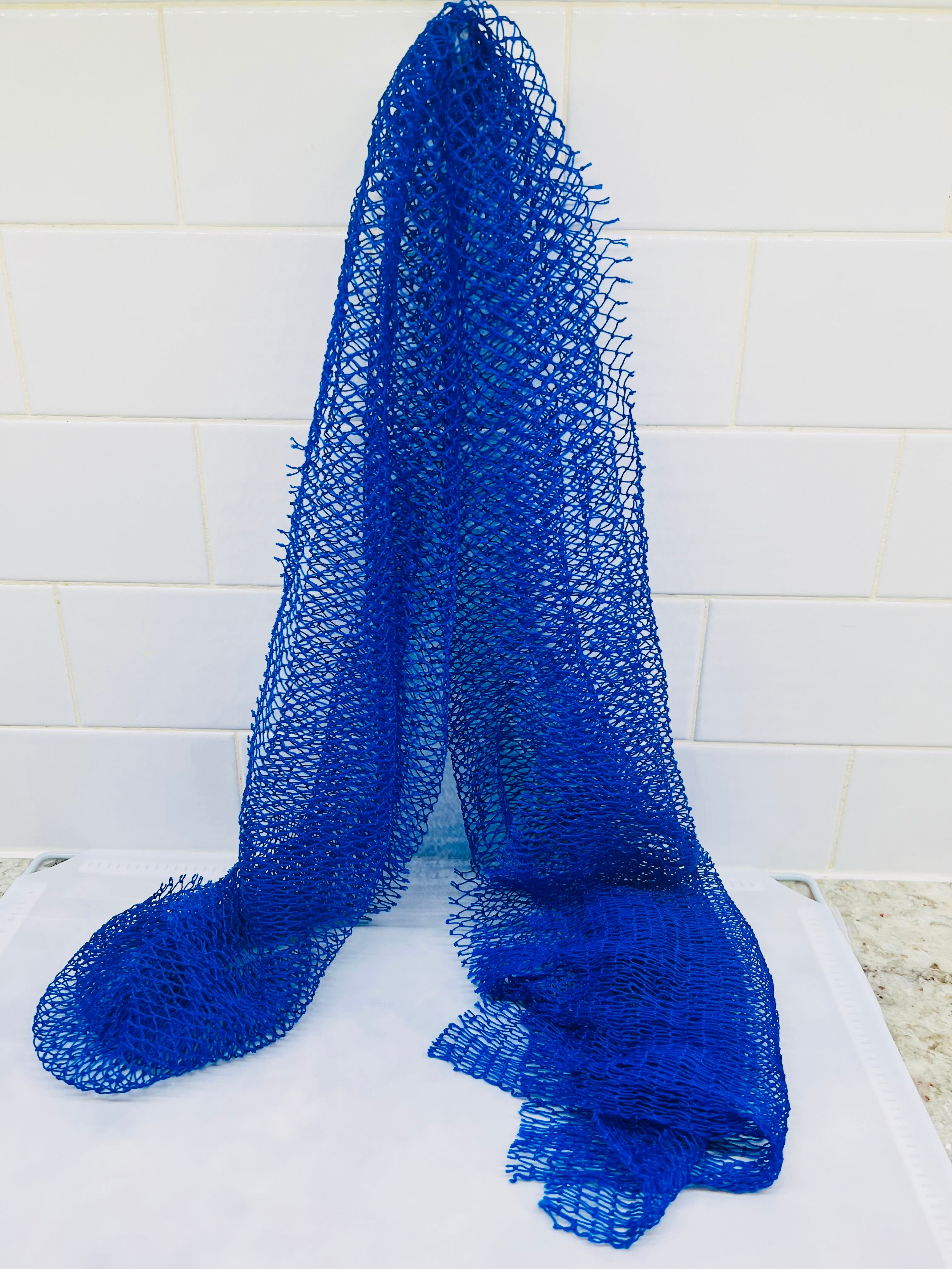 African Exfoliating Net Sponge [For Sensitive Skin] Lightweight and perfect for kids bath.